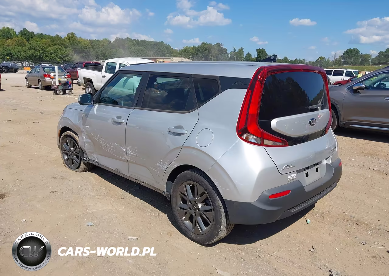 2021 Kia Soul S VIN:KNDJ23AU8M7796656 - 3