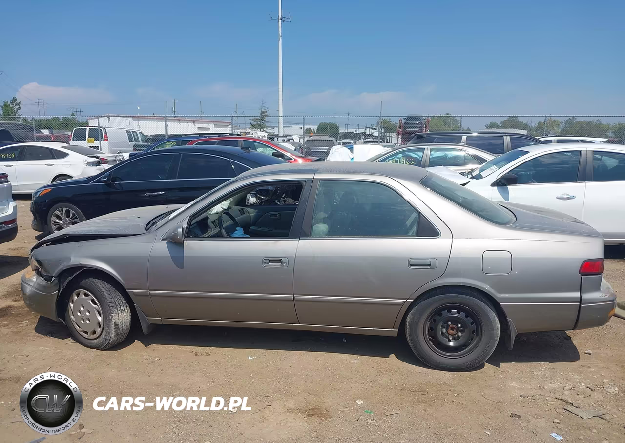 1999 Toyota Camry Le VIN:4T1BG22K0XU419463 - 15