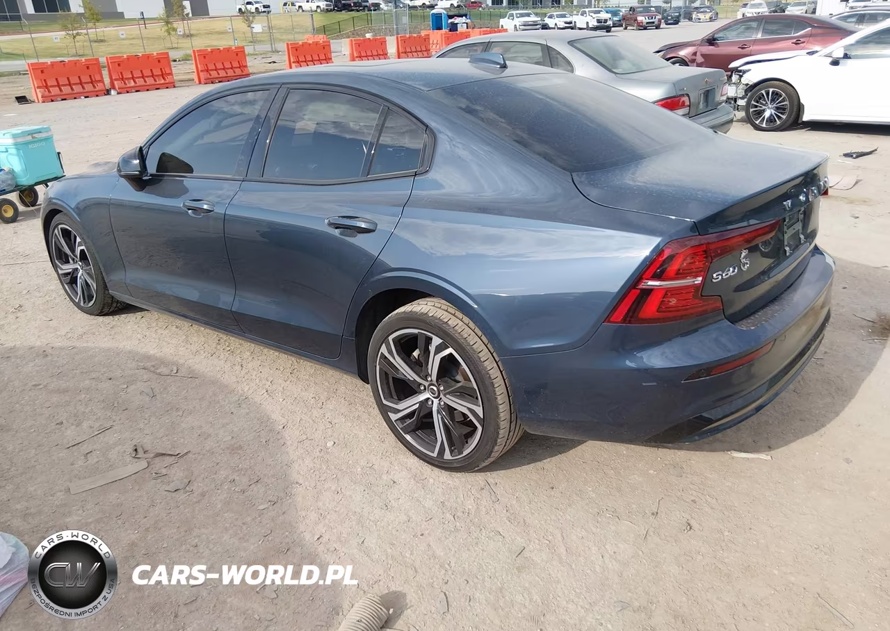 2024 Volvo S60 B5 Core Dark Theme VIN:7JRL12FK1RG319864 - 3