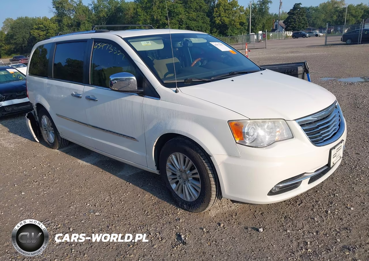 2012 Chrysler Town & Country Limited – zdjęcie 1 z 16