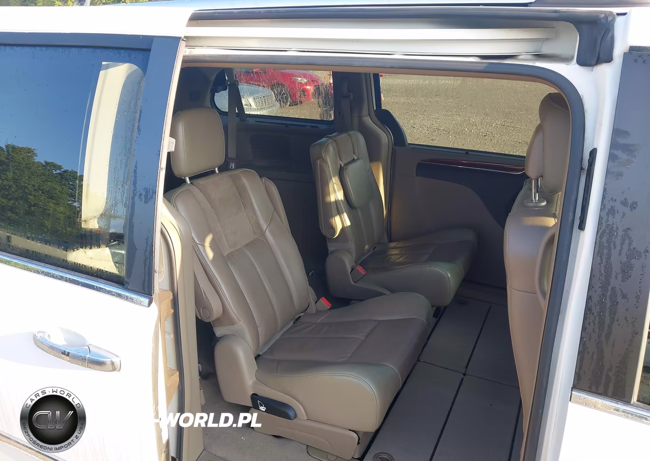 2012 Chrysler Town & Country Limited VIN:2C4RC1GG4CR339250 - 8