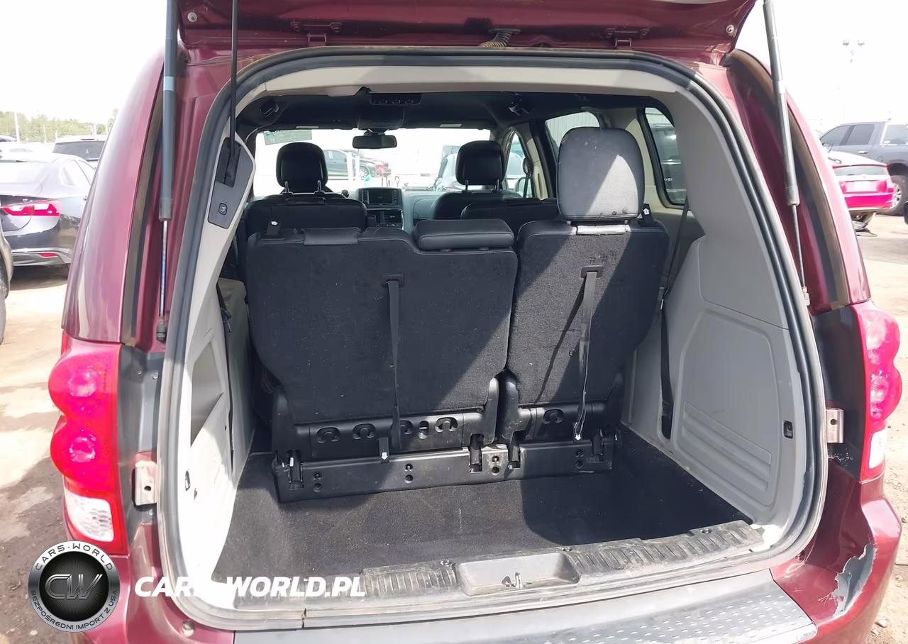2019 Dodge Grand Caravan Sxt VIN:2C4RDGCG5KR546413 - 18