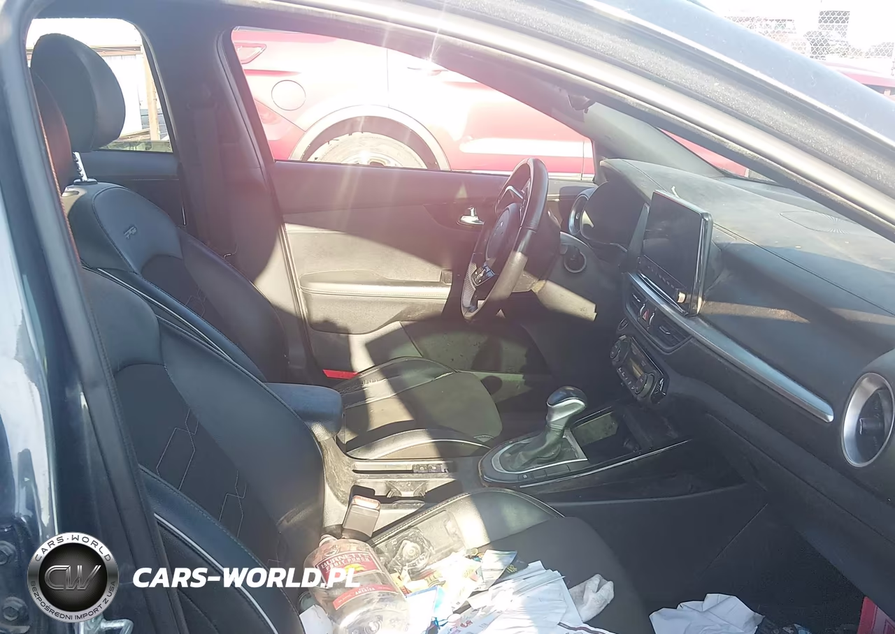 2024 Kia Forte Gt-Line VIN:3KPF54AD8RE765045 - 5
