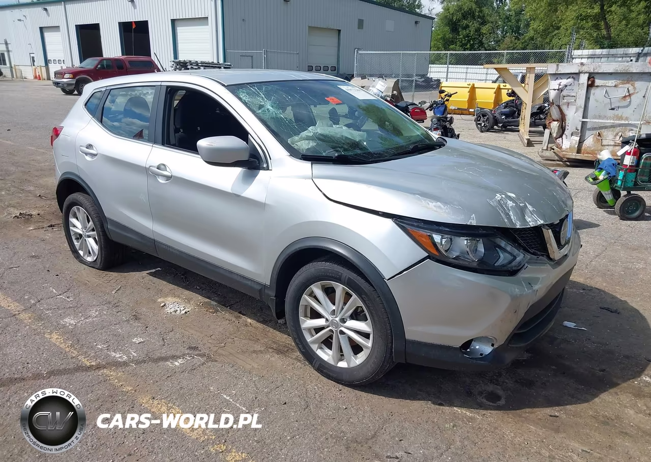 2018 Nissan Rogue Sport S – zdjęcie 1 z 16