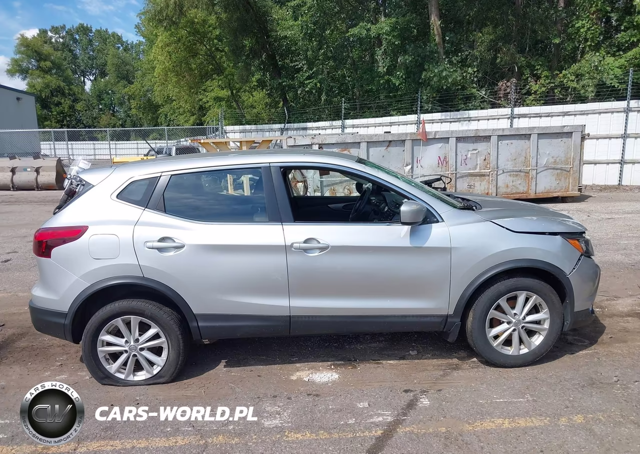 2018 Nissan Rogue Sport S VIN:JN1BJ1CR7JW258538 - 13