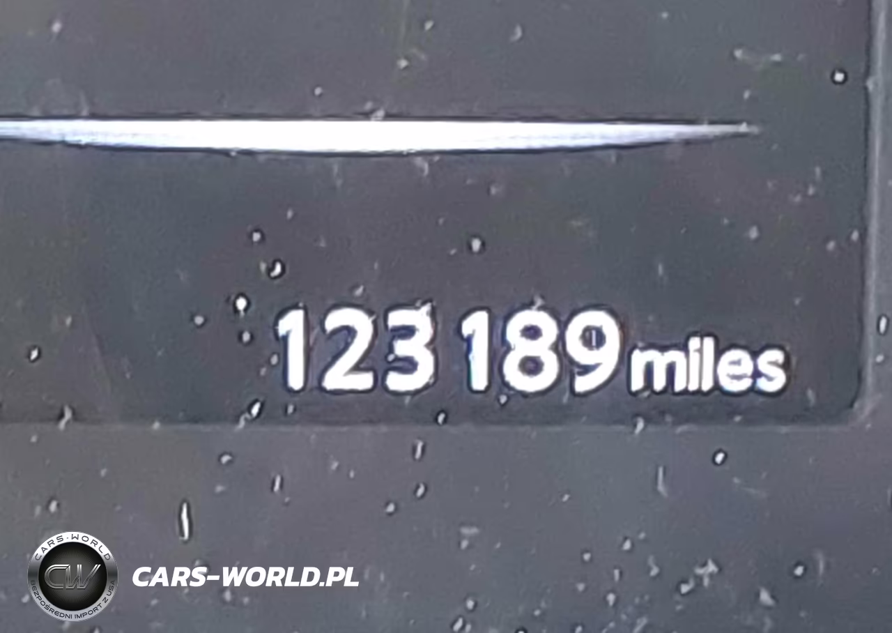 2018 Nissan Rogue Sport S VIN:JN1BJ1CR7JW258538 - 15