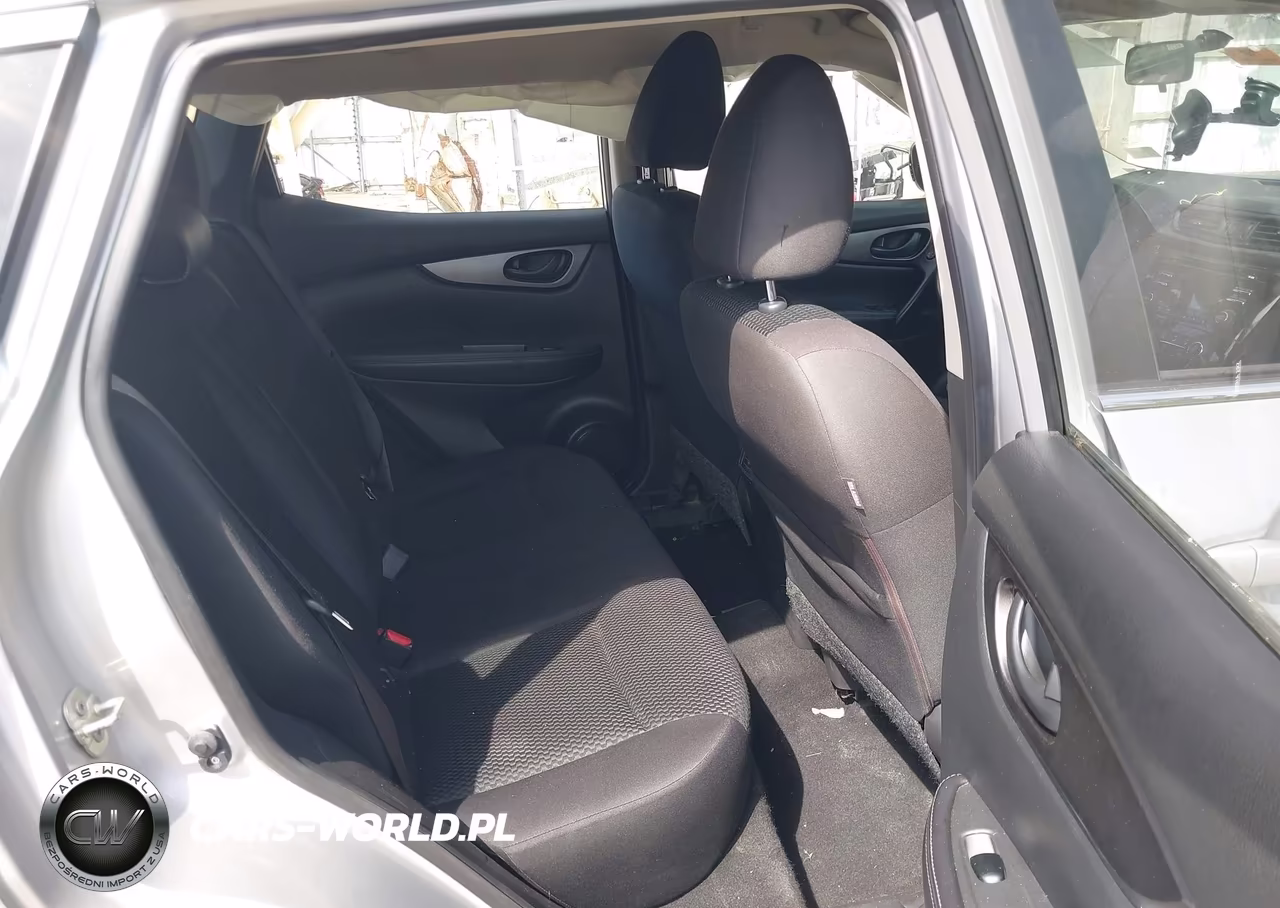 2018 Nissan Rogue Sport S VIN:JN1BJ1CR7JW258538 - 8