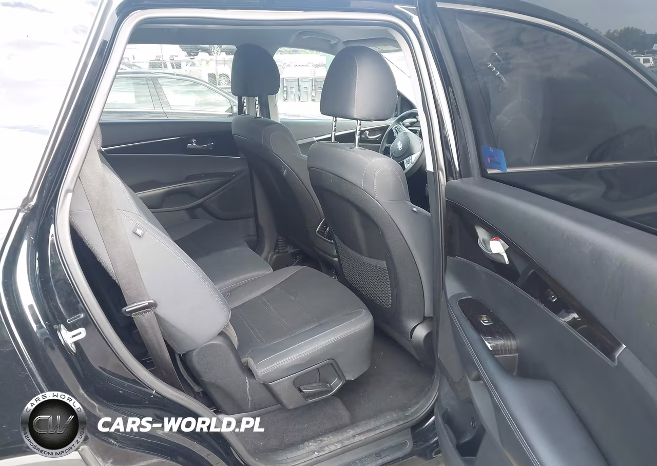 2019 Kia Sorento 2.4L L VIN:5XYPG4A3XKG580493 - 8