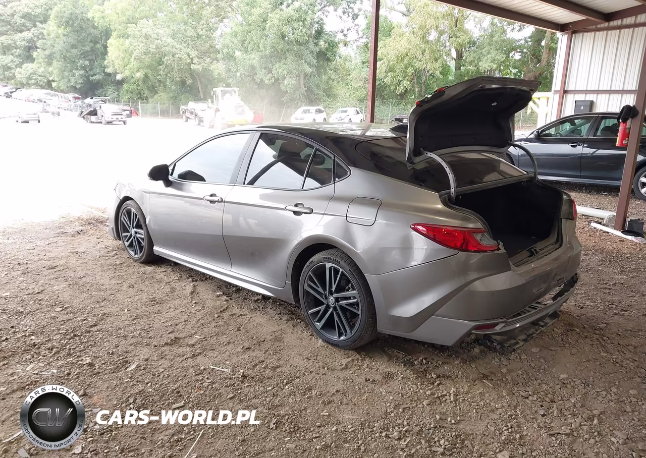 2026 Toyota Camry Xse VIN:4T1DAACK2TU668196 - 3