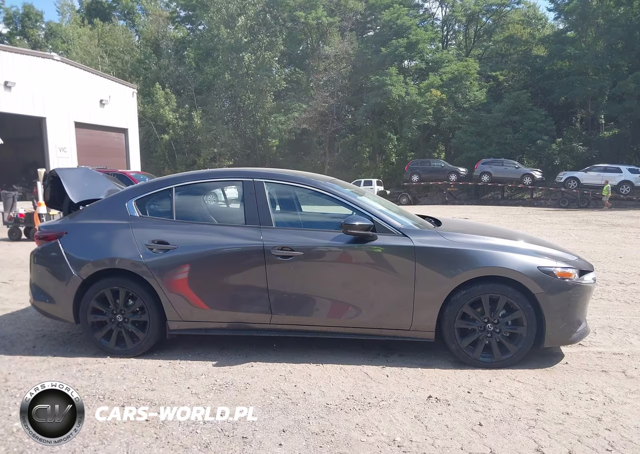 2025 Mazda Mazda3 2.5 S Select Sport VIN:JM1BPABMXS1765224 - 13