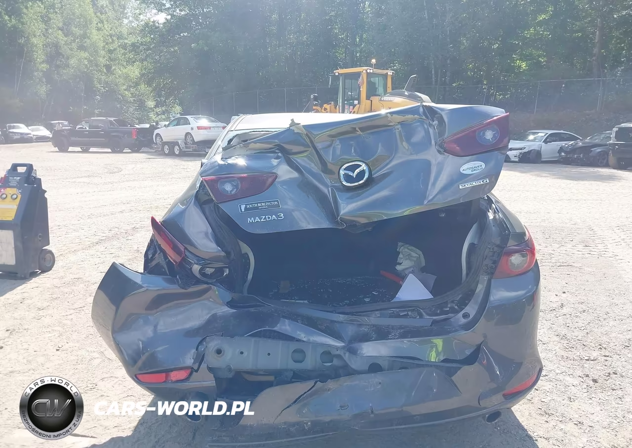 2025 Mazda Mazda3 2.5 S Select Sport VIN:JM1BPABMXS1765224 - 16