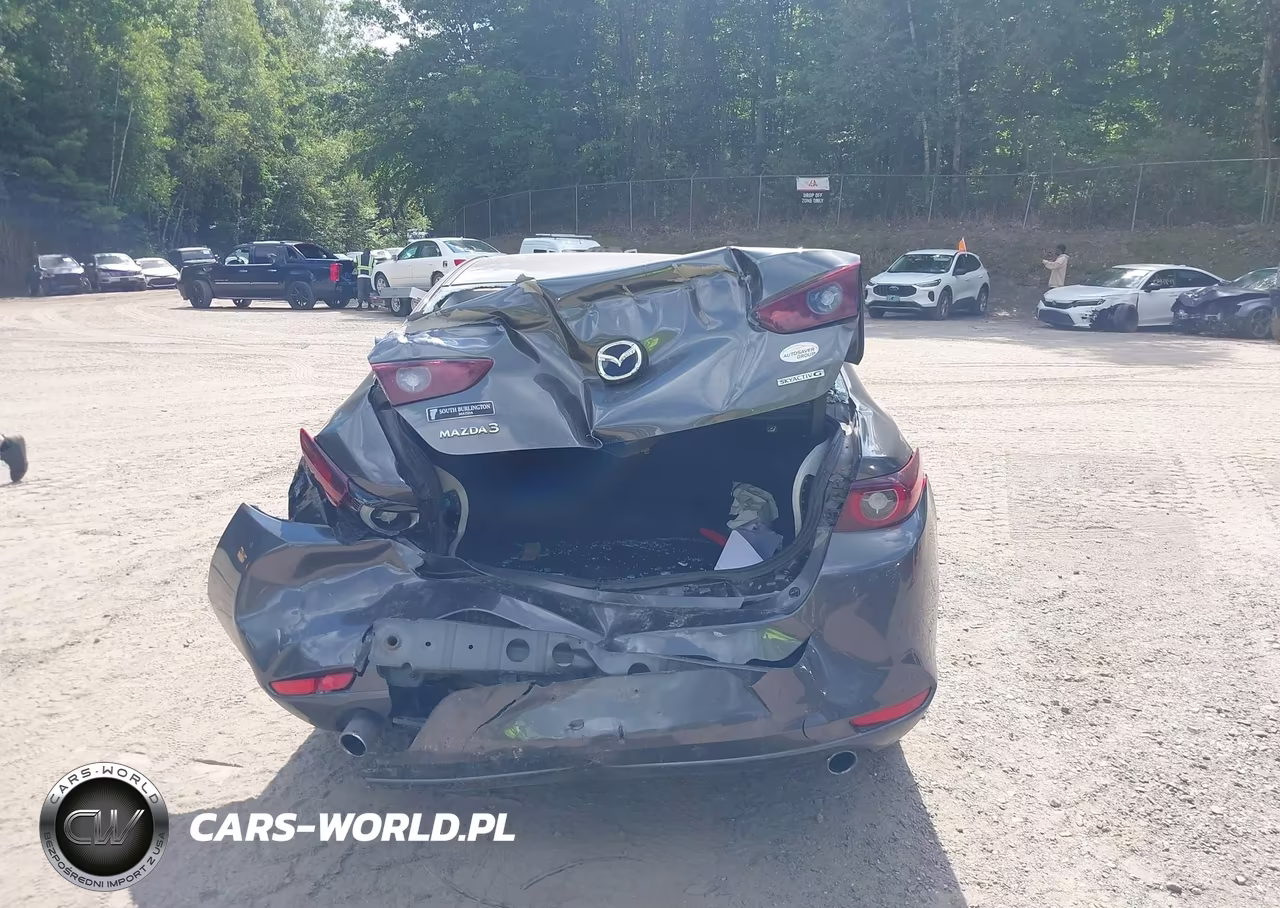 2025 Mazda Mazda3 2.5 S Select Sport VIN:JM1BPABMXS1765224 - 6