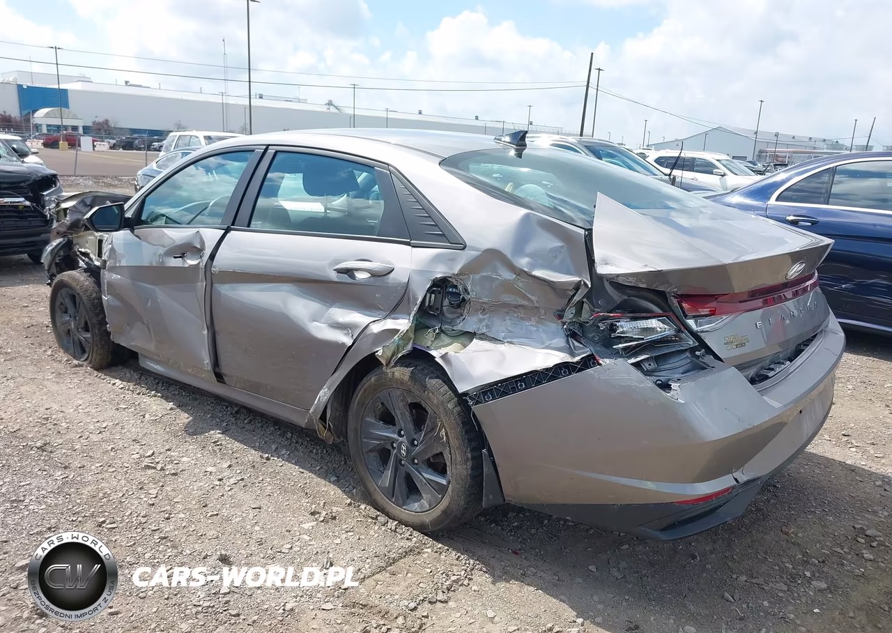 2022 Hyundai Elantra Sel VIN:KMHLS4AG6NU260988 - 3