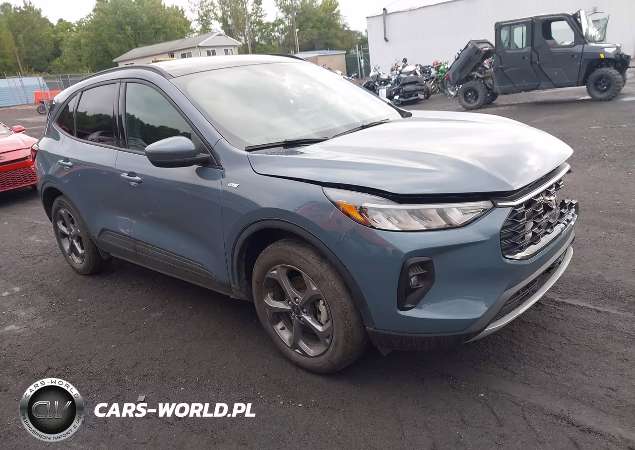 2025 Ford Escape St-Line Select – zdjęcie 1 z 16