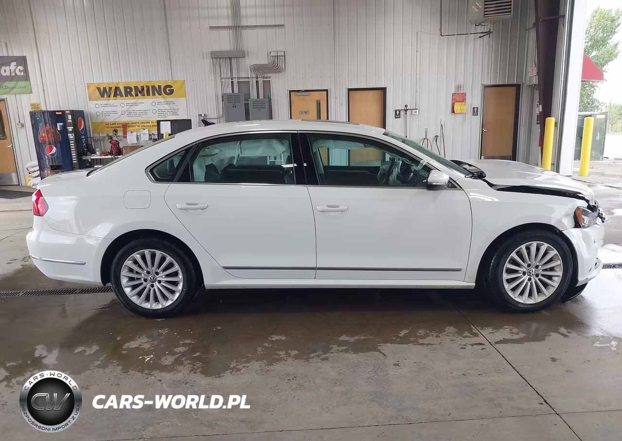 2017 Volkswagen Passat 1.8T Se VIN:1VWBT7A38HC030002 - 13