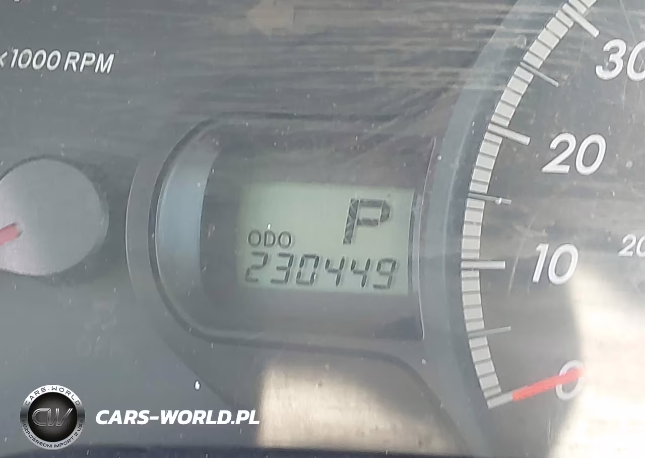 2011 Toyota Sienna Le V6 VIN:5TDKK3DC9BS157342 - 15