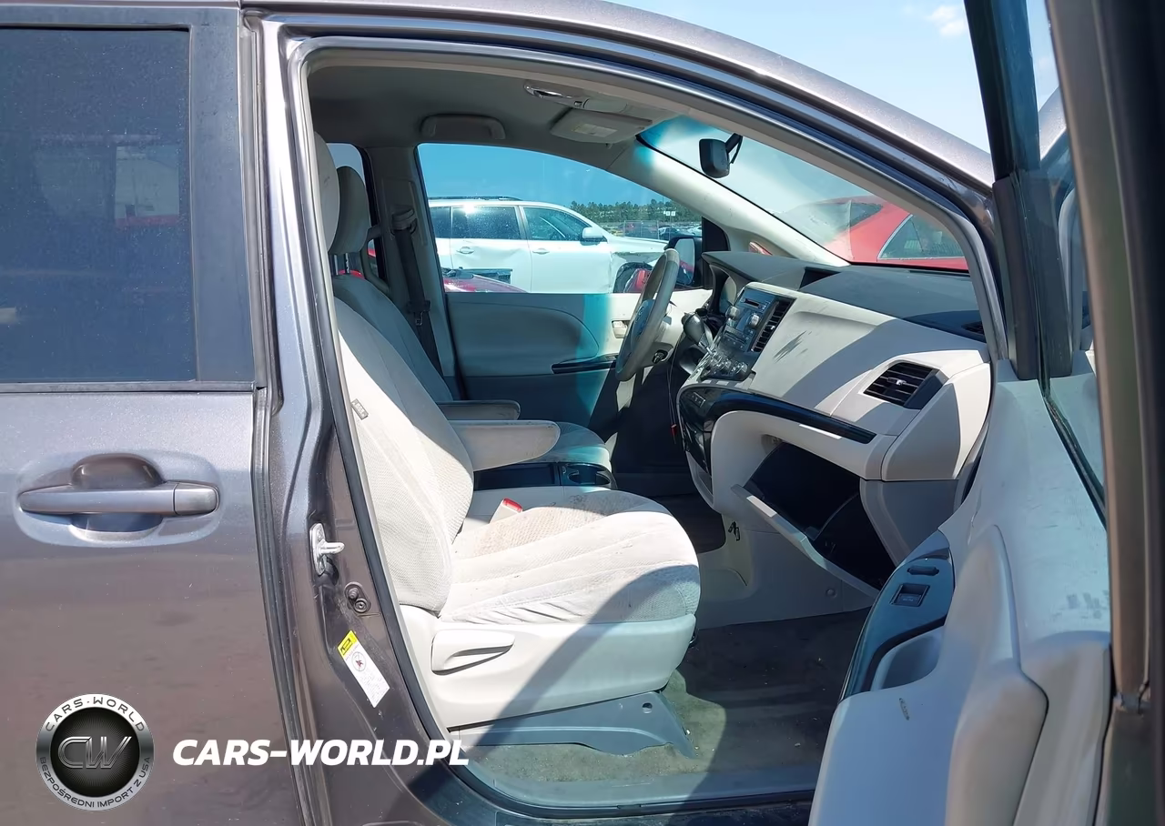 2011 Toyota Sienna Le V6 VIN:5TDKK3DC9BS157342 - 5
