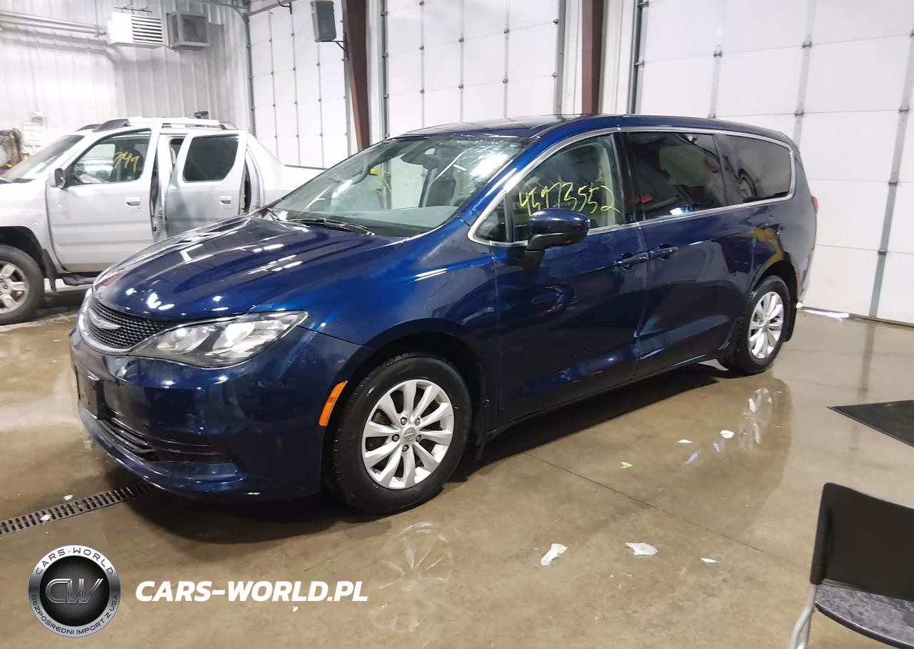 2017 Chrysler Pacifica Touring VIN:2C4RC1DG9HR517794 - 2