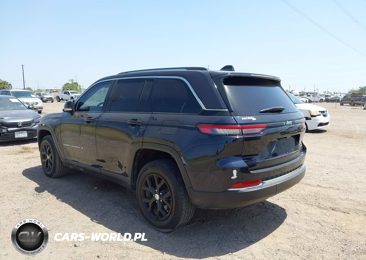 2023 Jeep Grand Cherokee Limited 4X2 VIN:1C4RJGBG7P8891438 - 3