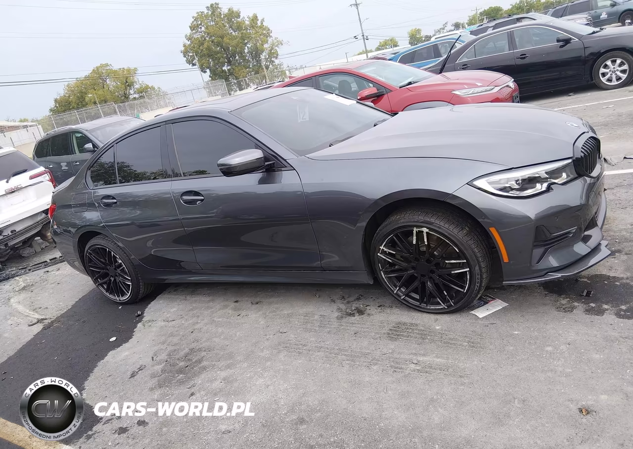 2019 BMW 330I xDrive VIN:3MW5R7J52K8A04944 - 13