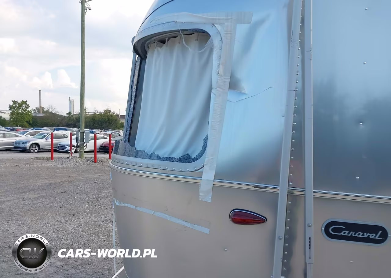 2022 Airstream Caravel VIN:1STHMAC17NJ560005 - 14