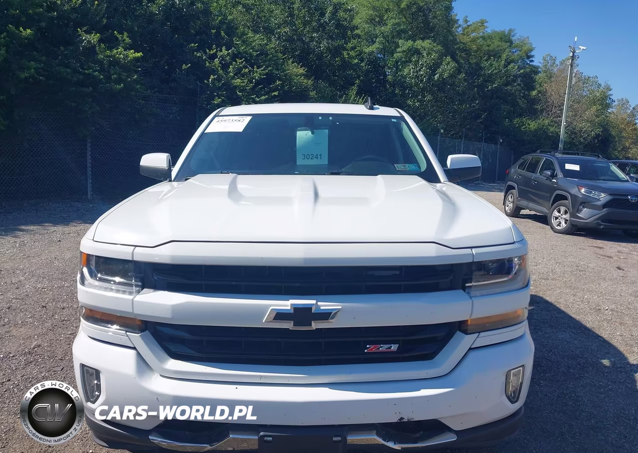 2018 Chevrolet Silverado 1500 2Lt VIN:3GCUKREC6JG472106 - 13