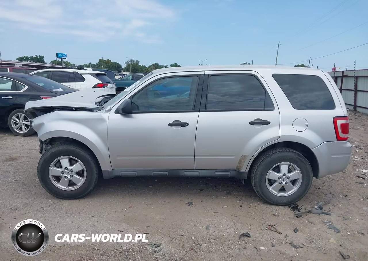 2010 Ford Escape Xls VIN:1FMCU0C7XAKD10975 - 14