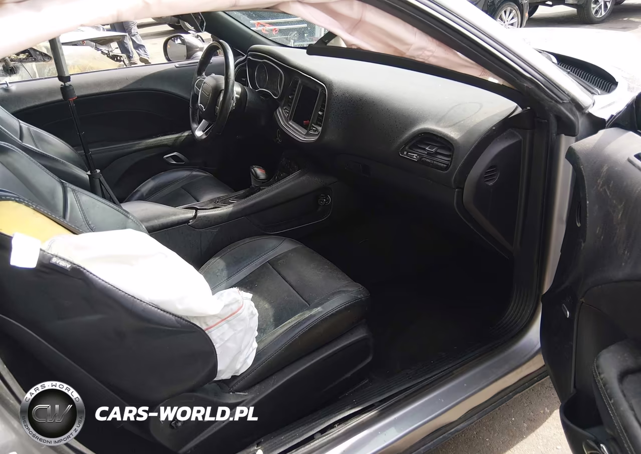 2017 Dodge Challenger Sxt Plus VIN:2C3CDZAG4HH659681 - 5