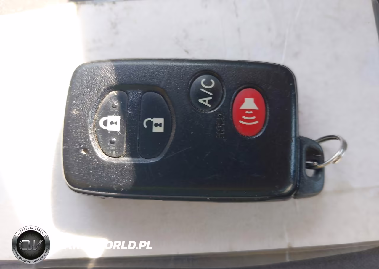 2011 Toyota Prius Three VIN:JTDKN3DUXB0295264 - 11