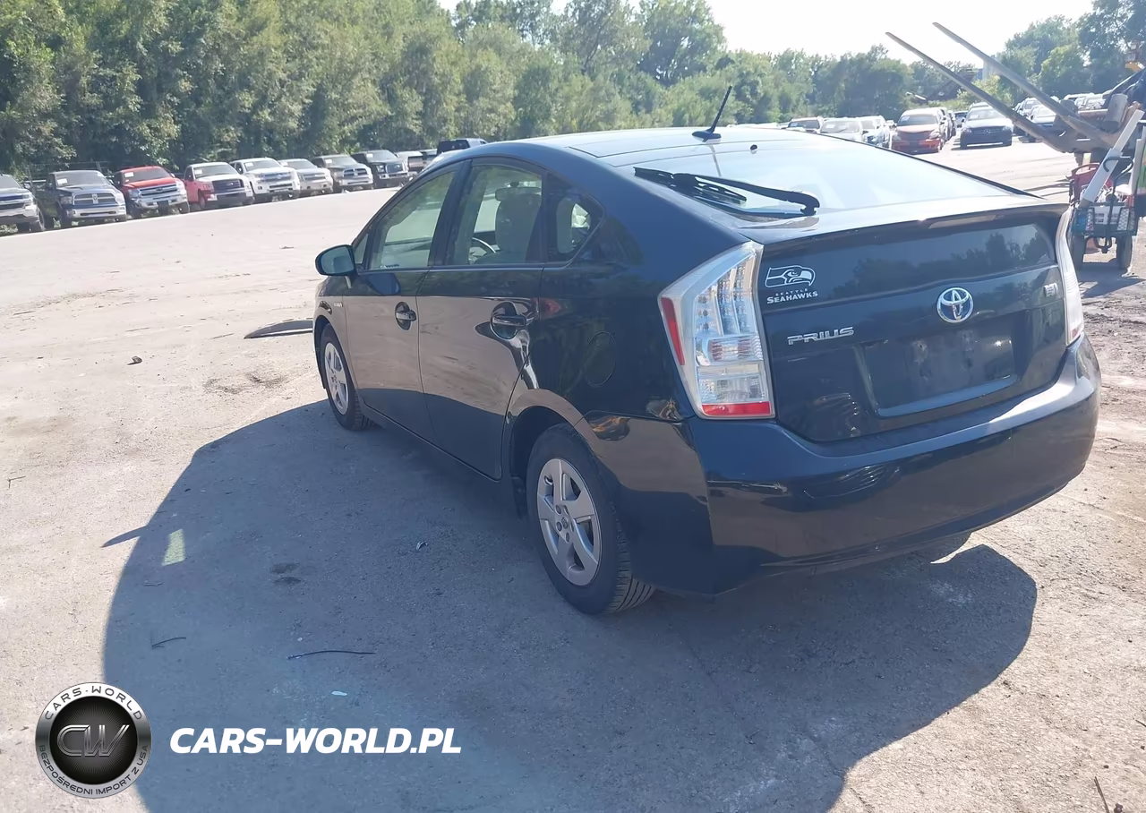 2011 Toyota Prius Three VIN:JTDKN3DUXB0295264 - 3
