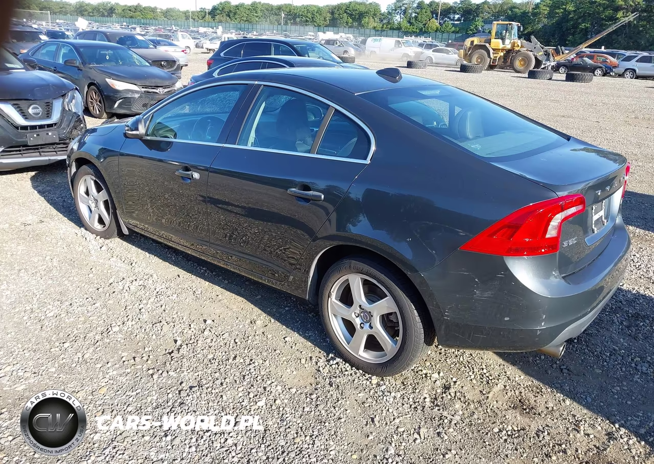 2012 Volvo S60 T5 VIN:YV1622FS7C2120504 - 3
