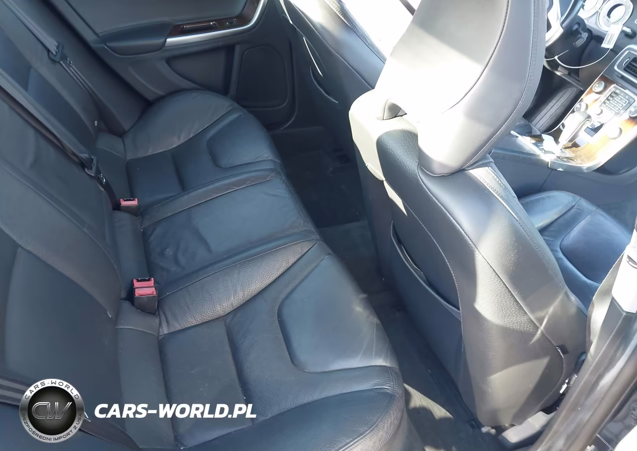 2012 Volvo S60 T5 VIN:YV1622FS7C2120504 - 8