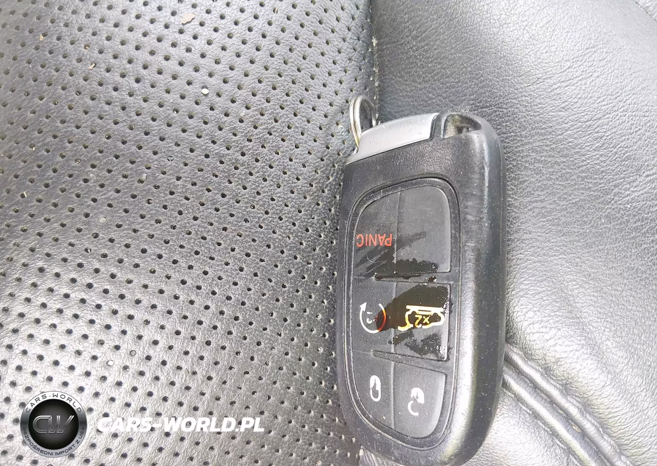 2019 Jeep Cherokee High Altitude 4X4 VIN:1C4PJMDX3KD407218 - 11