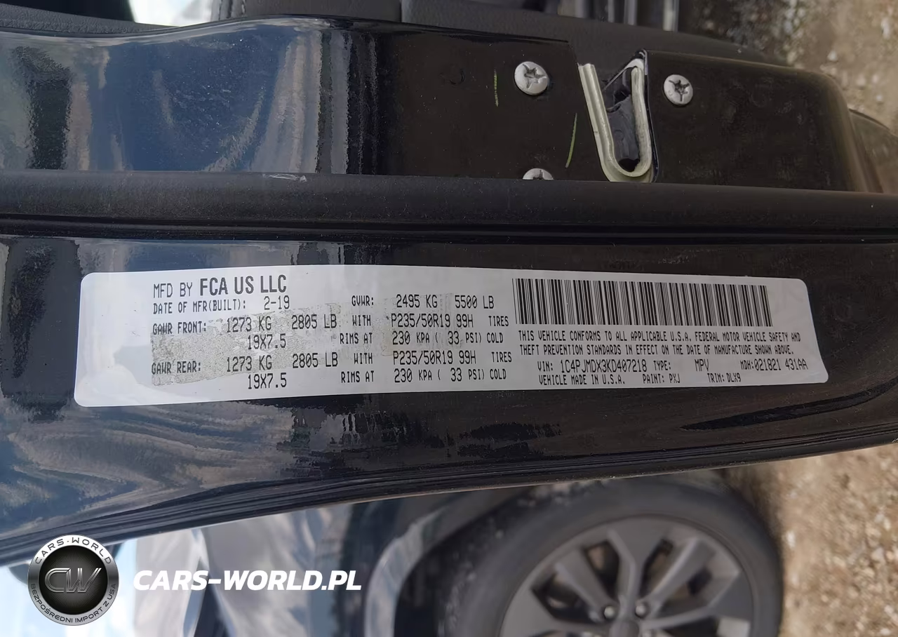 2019 Jeep Cherokee High Altitude 4X4 VIN:1C4PJMDX3KD407218 - 9
