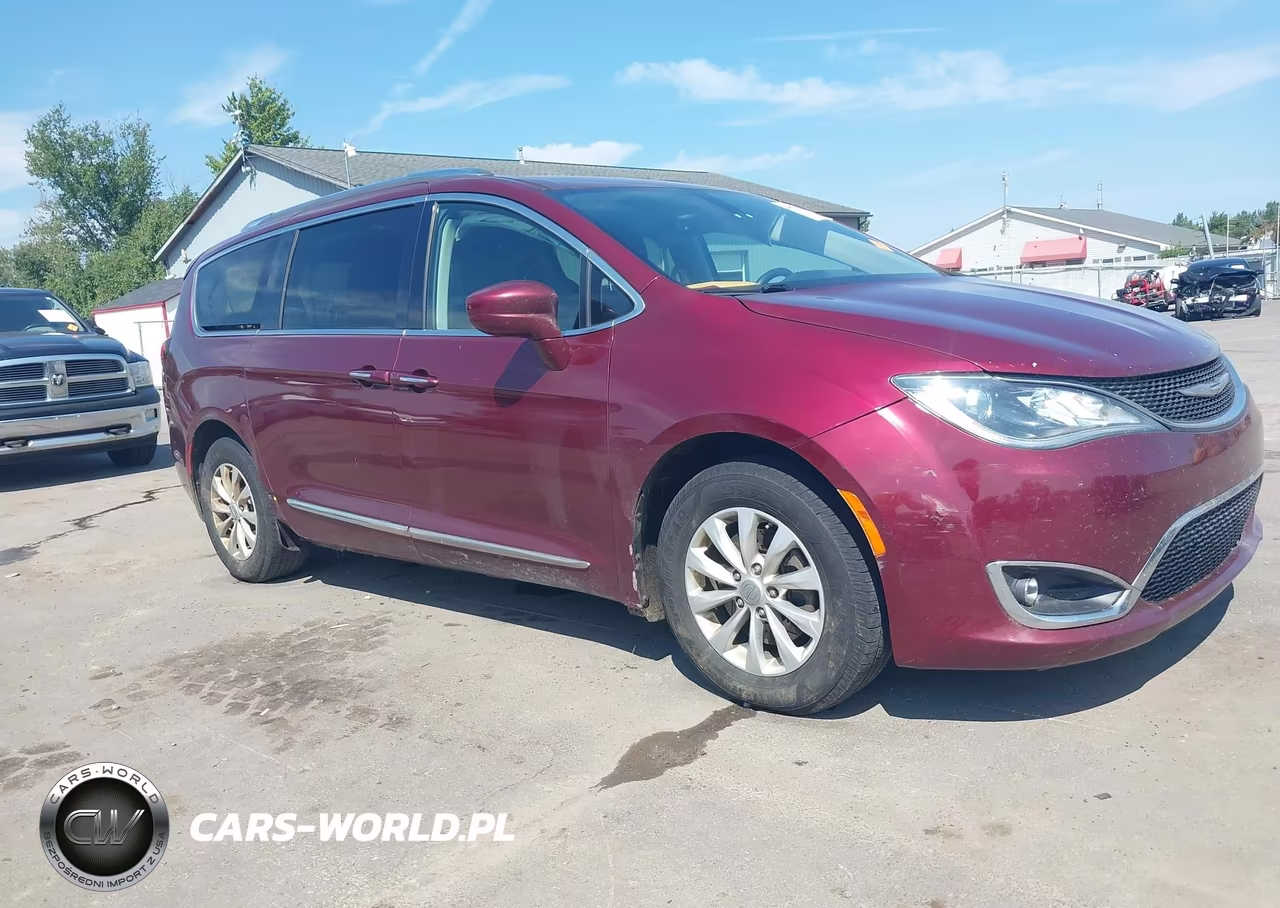 2018 Chrysler Pacifica Touring L Plus – zdjęcie 1 z 16