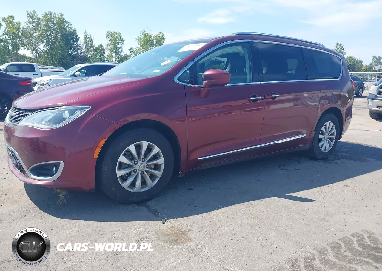 2018 Chrysler Pacifica Touring L Plus VIN:2C4RC1EG3JR293670 - 2