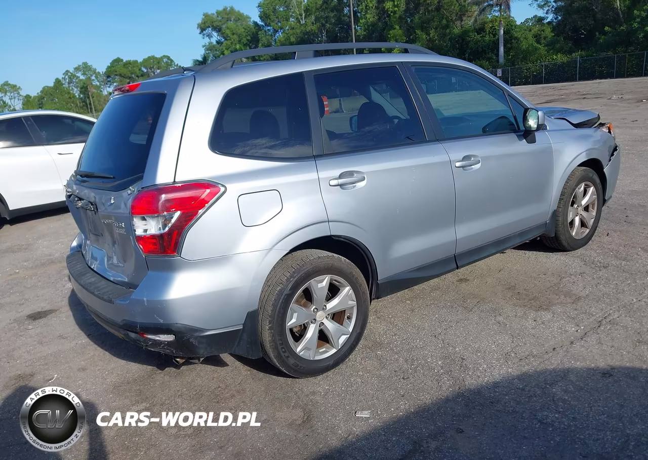2014 Subaru Forester 2.5I Premium VIN:JF2SJAEC5EH513463 - 4