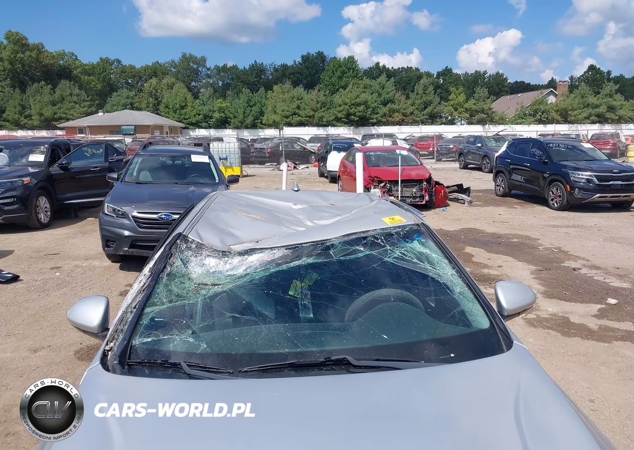 2017 Kia Cadenza Premium VIN:KNALB4J10H5055520 - 6