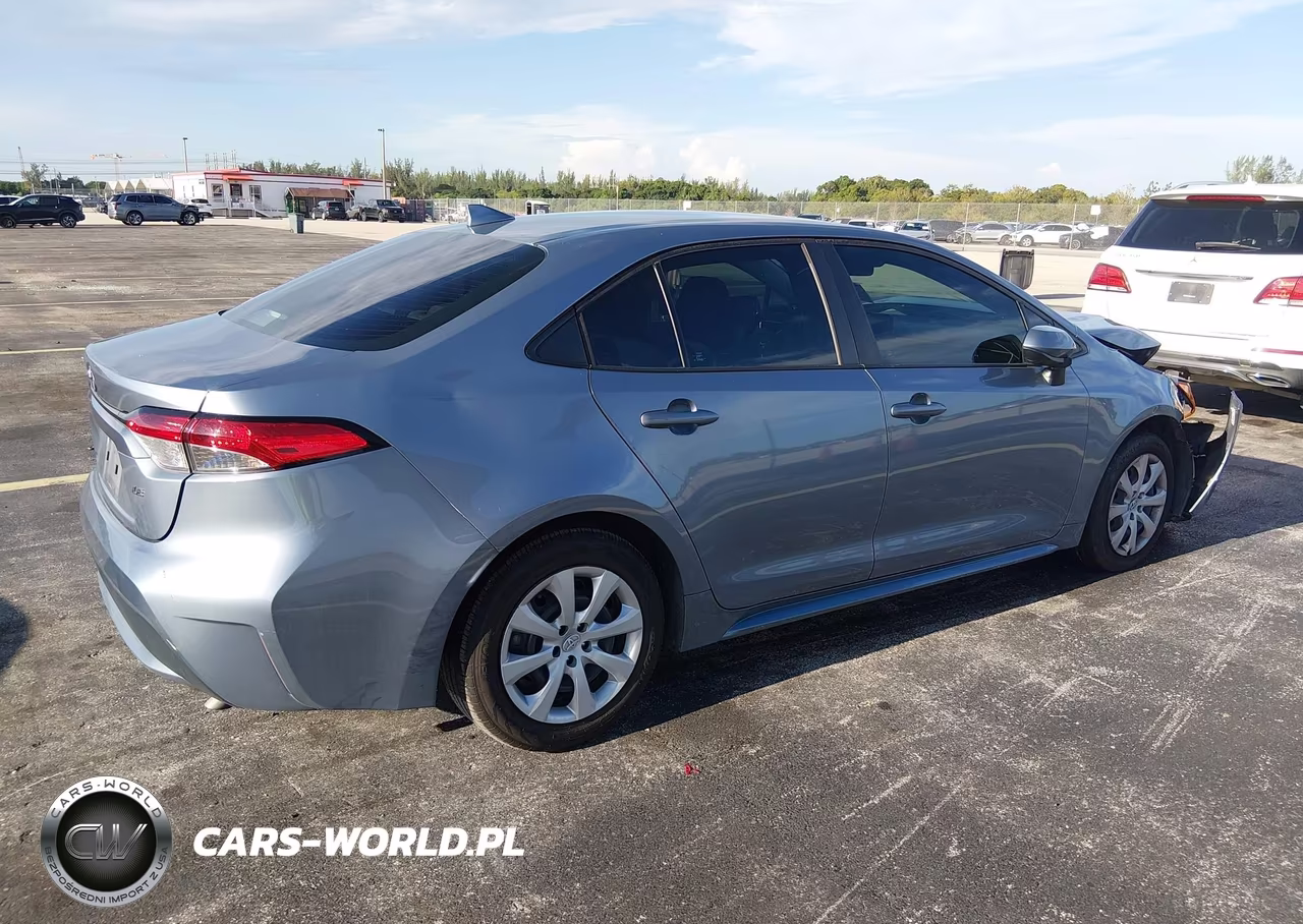 2022 Toyota Corolla Le VIN:5YFEPMAE2NP370141 - 4