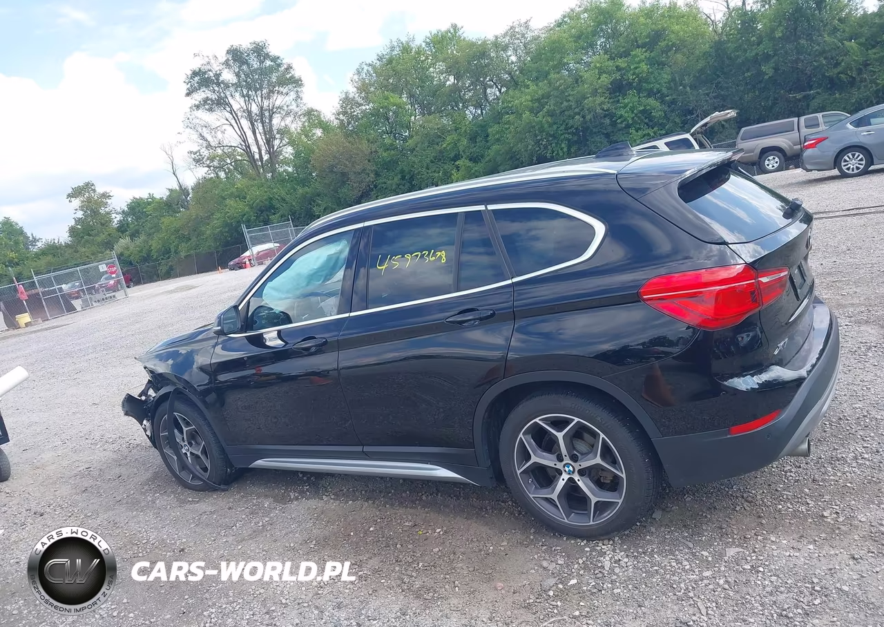 2019 BMW X1 Sdrive28I VIN:WBXHU7C58K3H46632 - 14