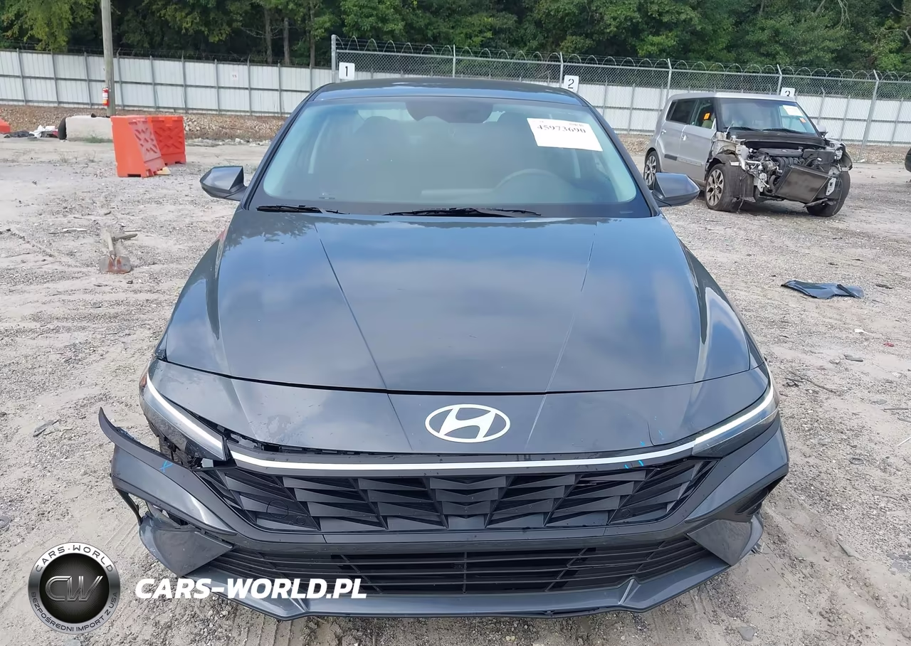 2026 Hyundai Elantra Se VIN:KMHLL4DG5TU200349 - 13