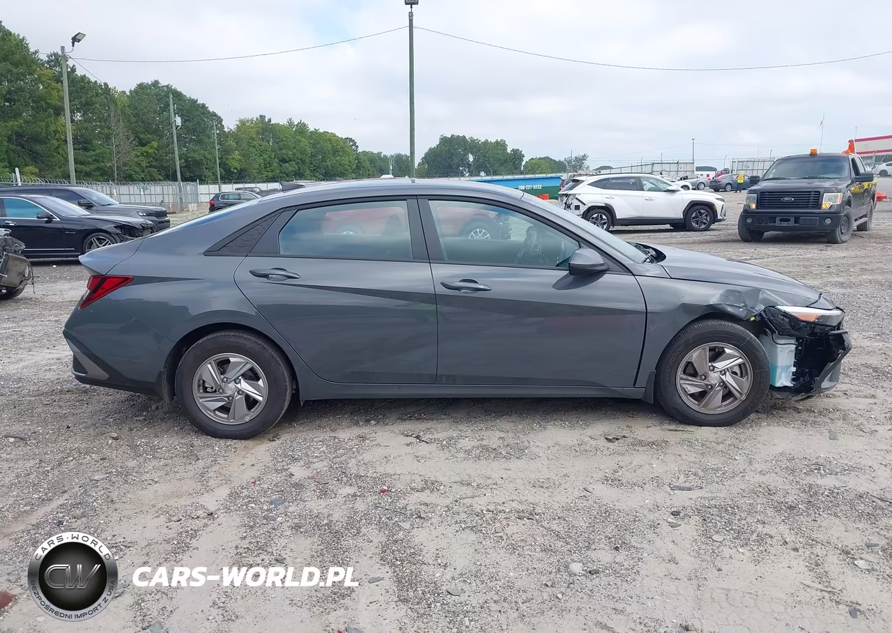 2026 Hyundai Elantra Se VIN:KMHLL4DG5TU200349 - 14