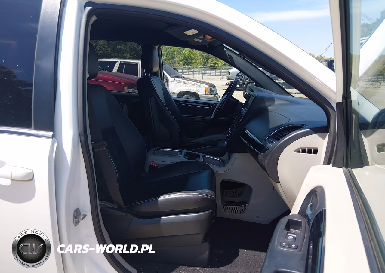 2018 Dodge Grand Caravan Sxt VIN:2C4RDGCG0JR266011 - 5