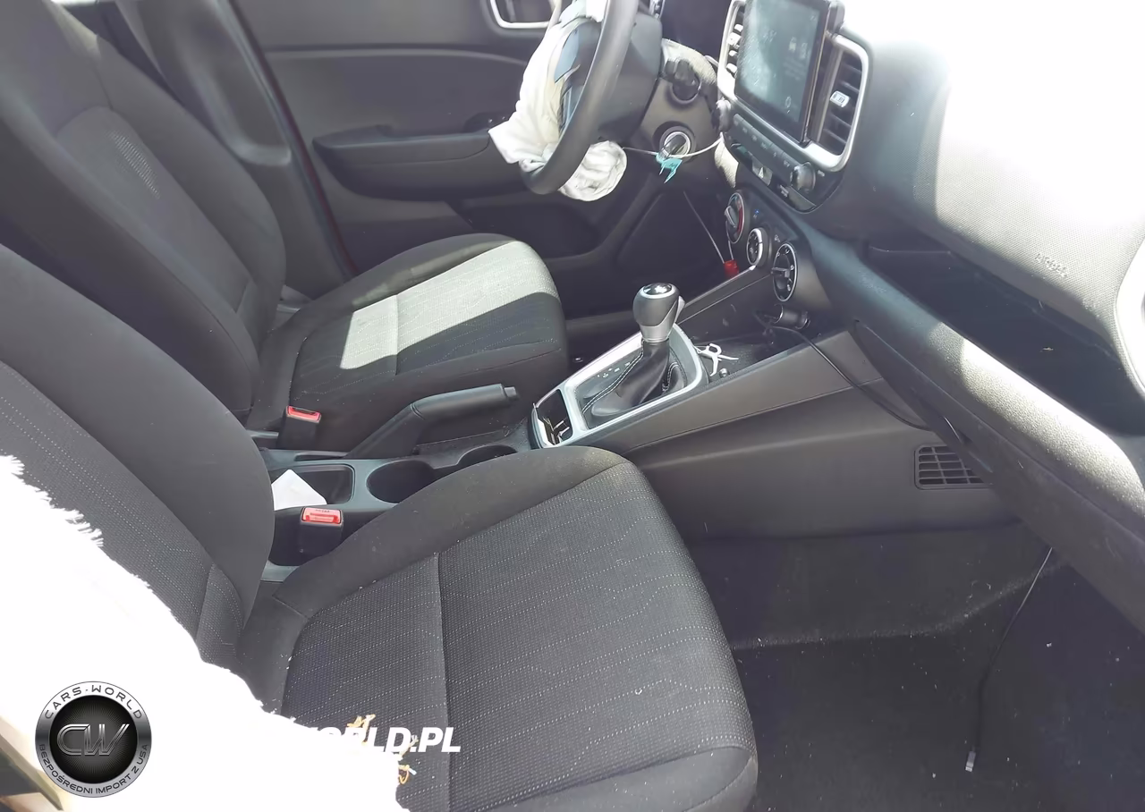 2021 Hyundai Venue Se VIN:KMHRB8A37MU063695 - 5