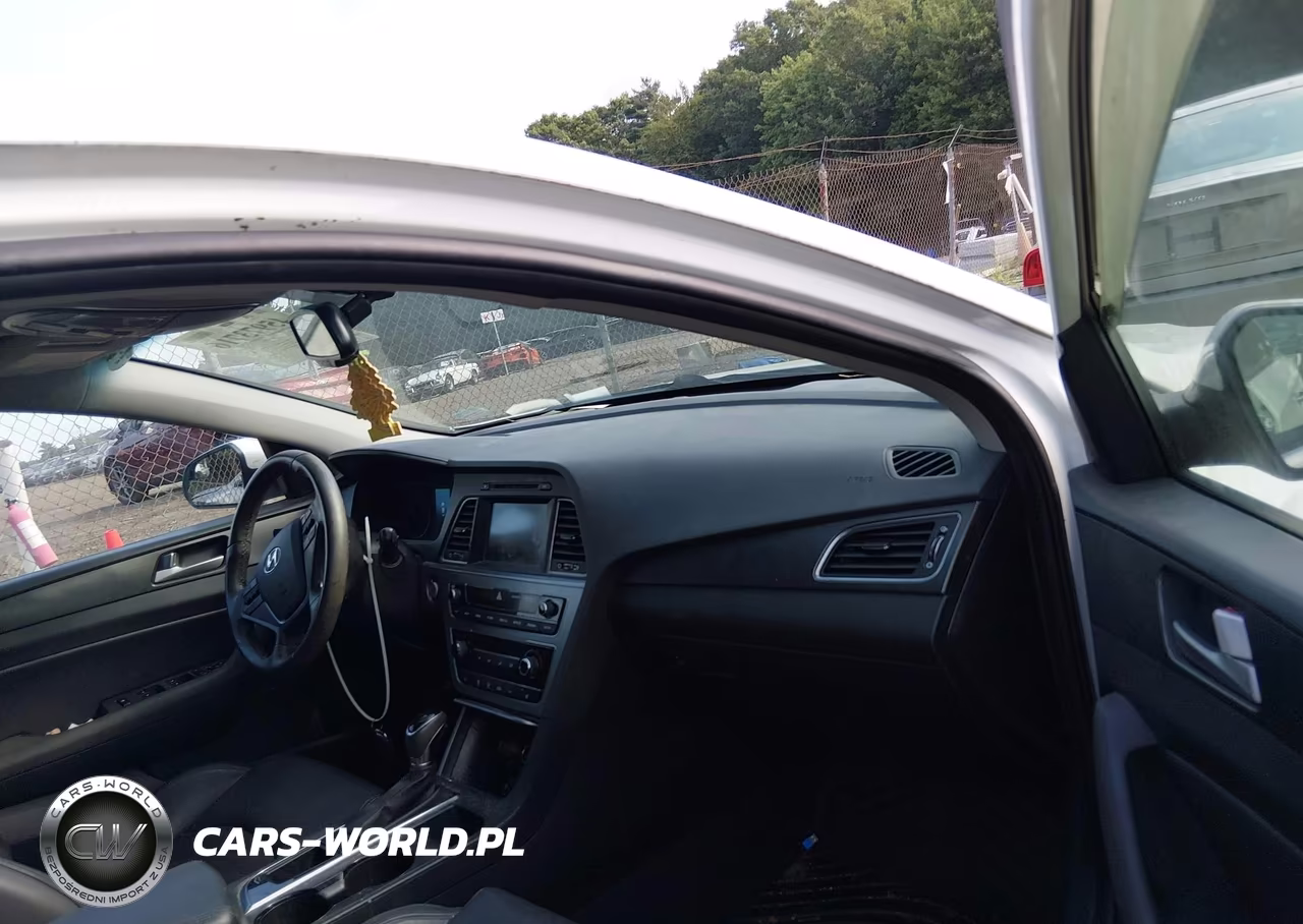2017 Hyundai Sonata Sport VIN:5NPE34AF4HH588362 - 5