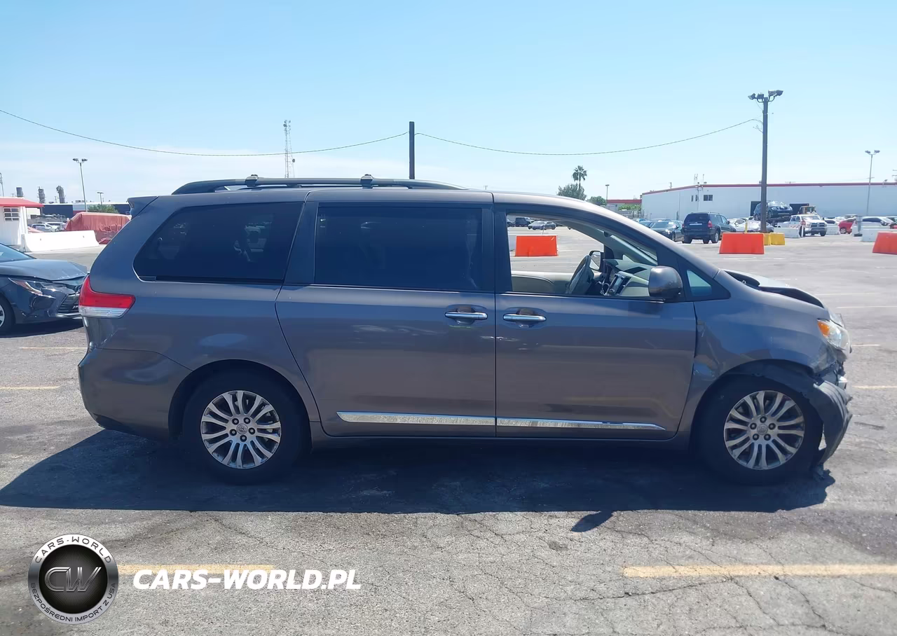 2012 Toyota Sienna Xle V6 8 Passenger VIN:5TDYK3DCXCS231895 - 14