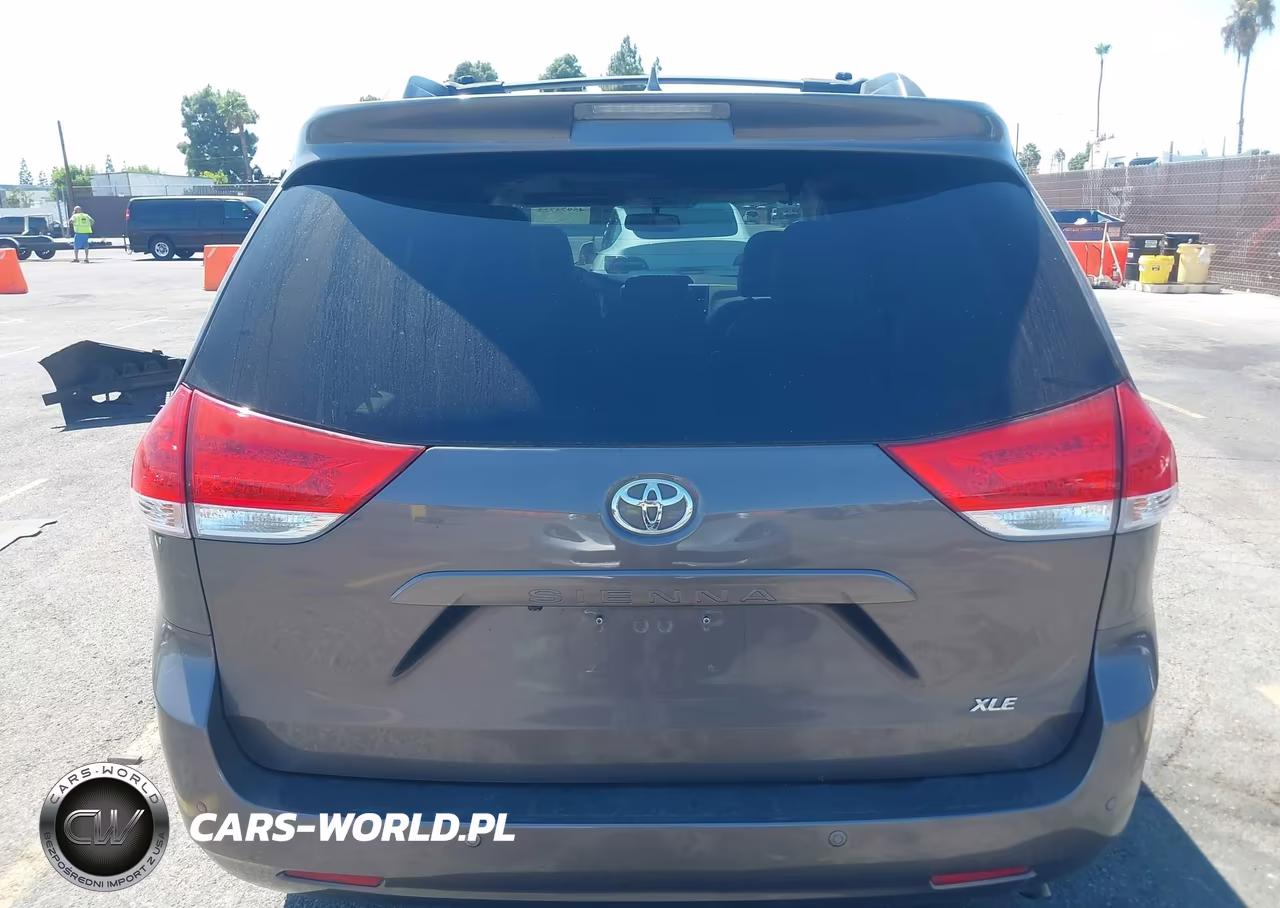 2012 Toyota Sienna Xle V6 8 Passenger VIN:5TDYK3DCXCS231895 - 17