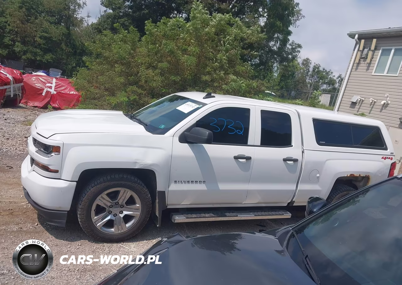 2018 Chevrolet Silverado 1500 Custom VIN:1GCVKPEC6JZ280404 - 15