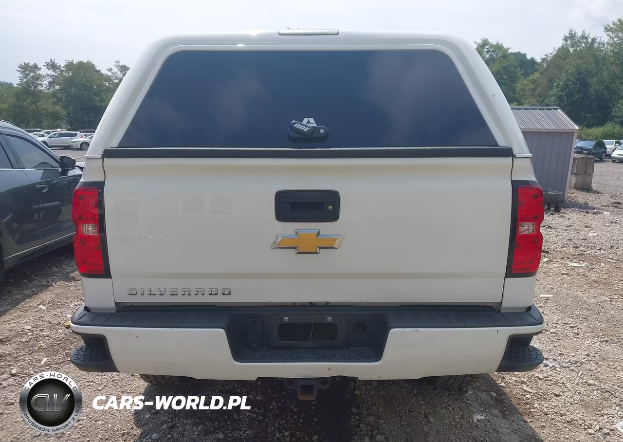 2018 Chevrolet Silverado 1500 Custom VIN:1GCVKPEC6JZ280404 - 17