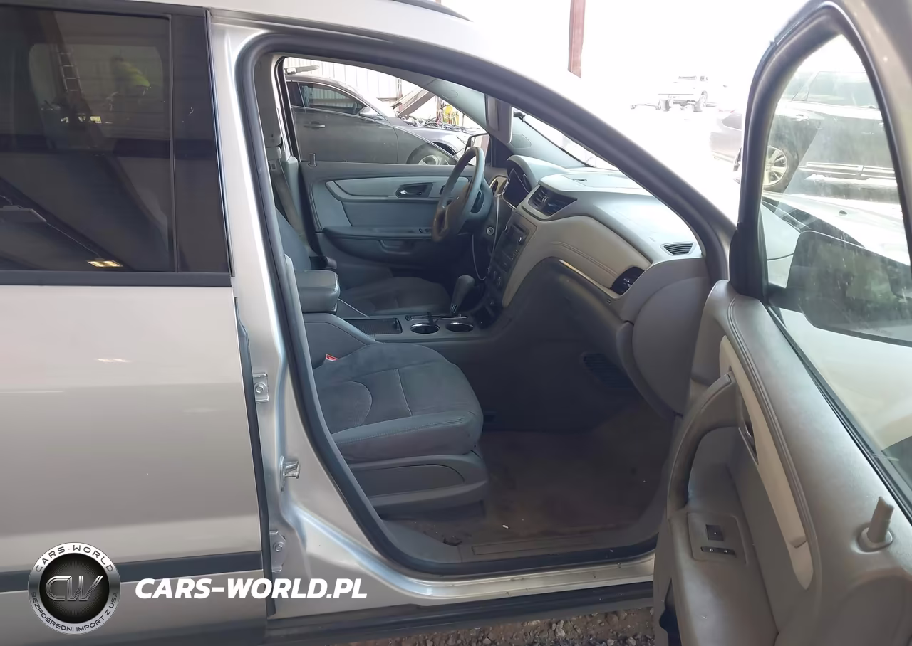 2014 Chevrolet Traverse Ls VIN:1GNKRFED5EJ167105 - 5